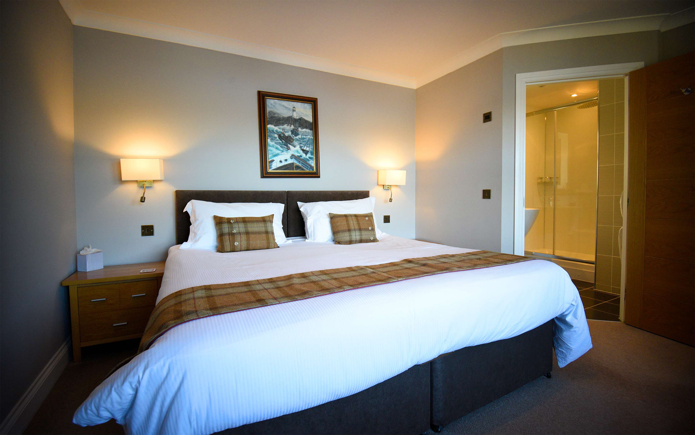Our Bed and Breakfast Accommodation near Portree contains King Size Double Bedrooms with En Suite Shower Rooms and WIFI 