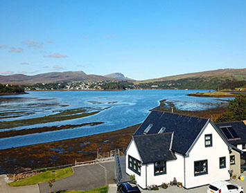 Heatherfield House Bed and Breakfast looks out on to amazing sea views of Loch Portree