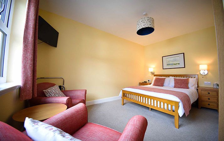 Heatherfield House Self Catering Accommodation contains a King Size Double Bedroom