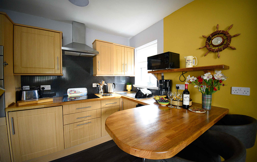 Self Catering Accommodation near Portree with Modern Kitchen with Oven Hob Microwave and Dish Washer